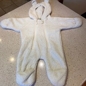 LL Bean infant snowsuit, size 0-3 but fits 6-9